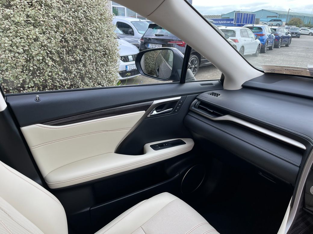 2022 Lexus RX450h