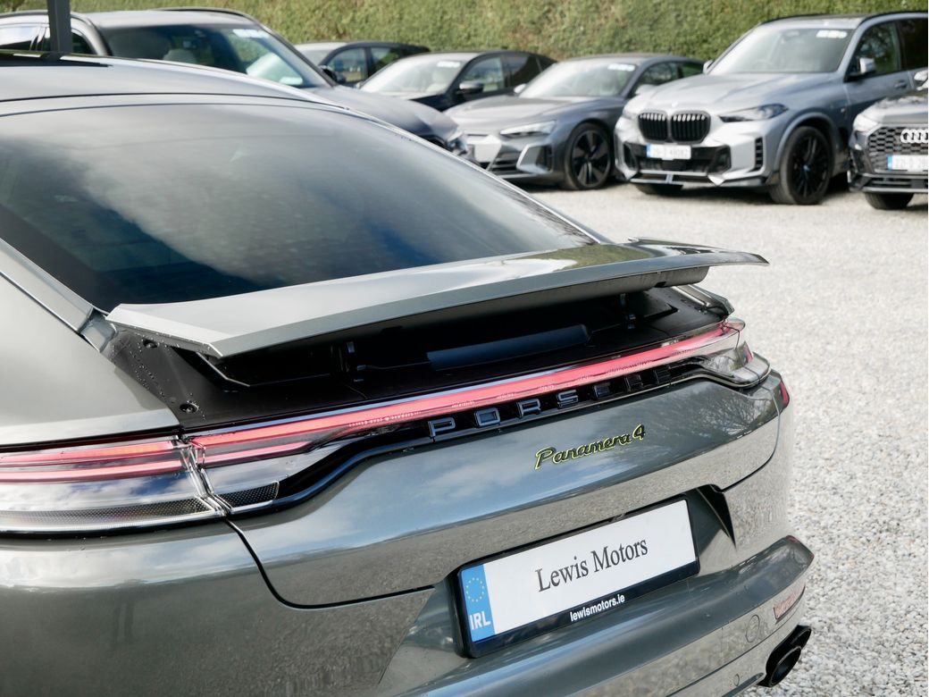 2023 Porsche Panamera