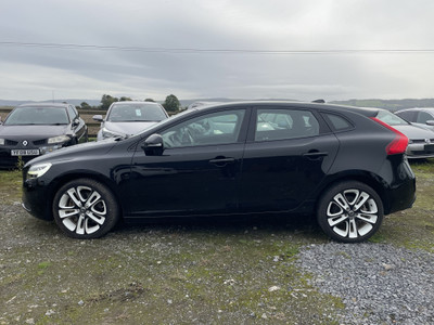 2018 Volvo V40