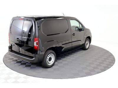 2025 Peugeot Partner