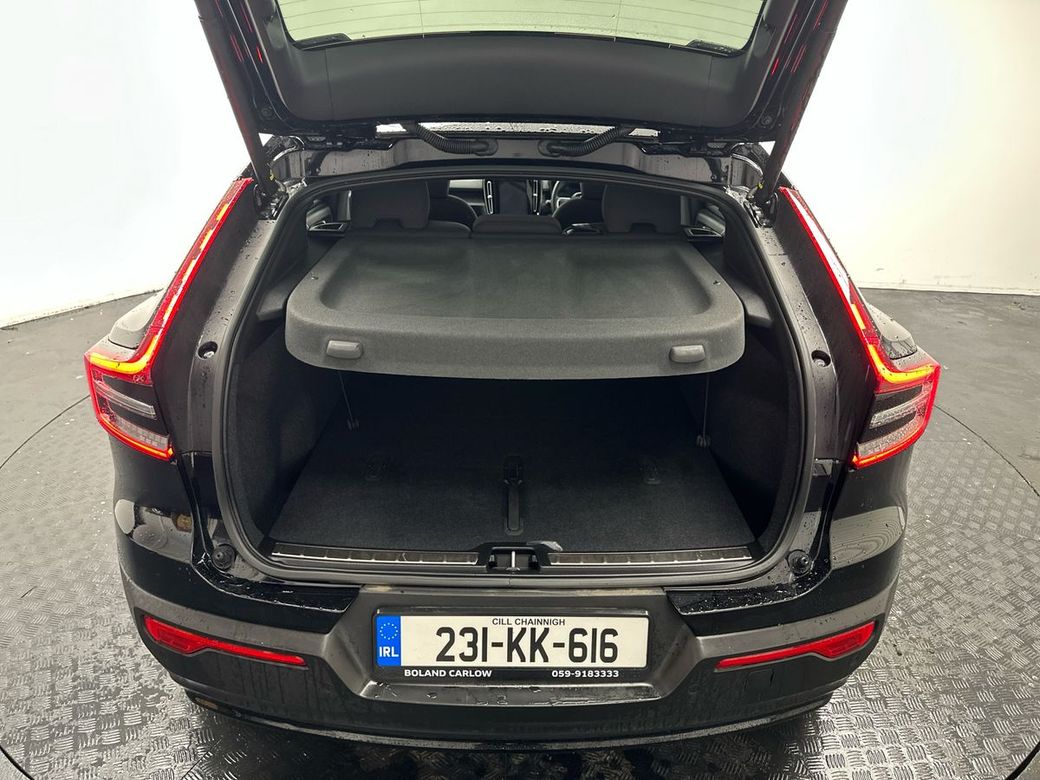 2023 Volvo C40