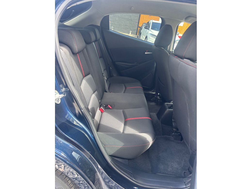 2016 Mazda Demio