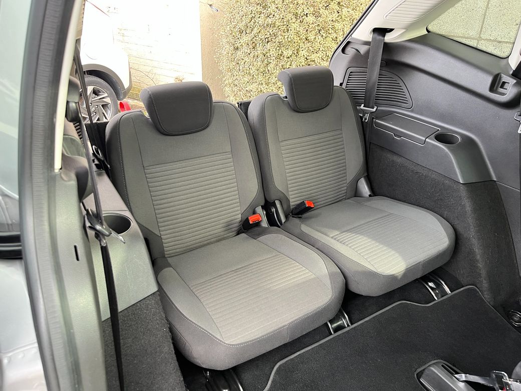 2019 Ford Grand C-Max