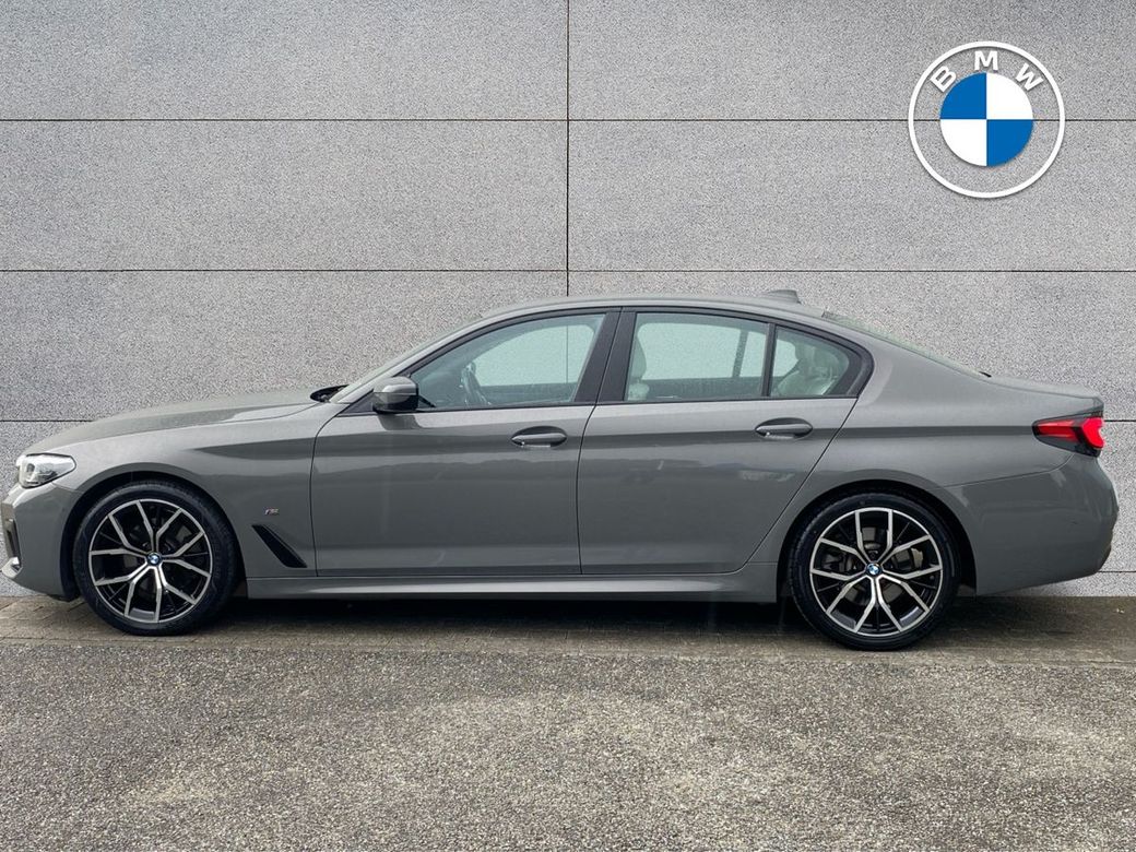 2022 BMW 5 Series