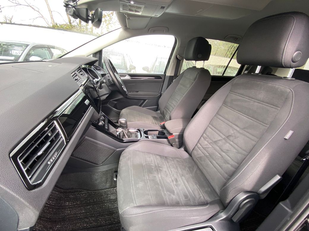 2021 Volkswagen Touran