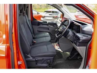 2025 Ford Transit Custom