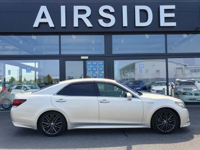 2014 Toyota Crown