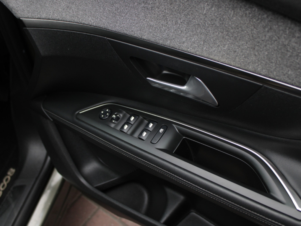 2019 Peugeot 5008