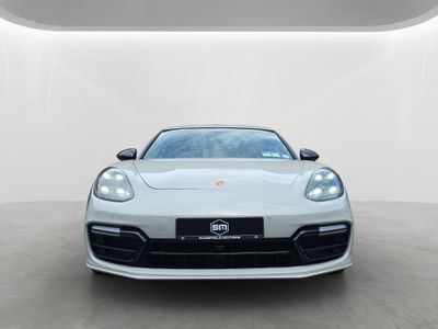 2019 Porsche Panamera