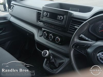 2022 Nissan Primastar