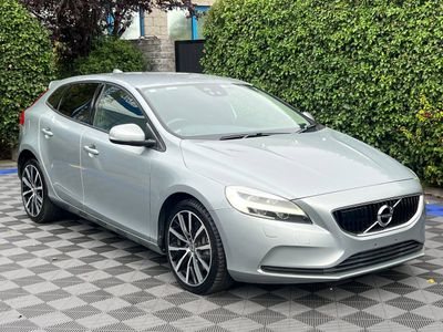 2018 Volvo V40
