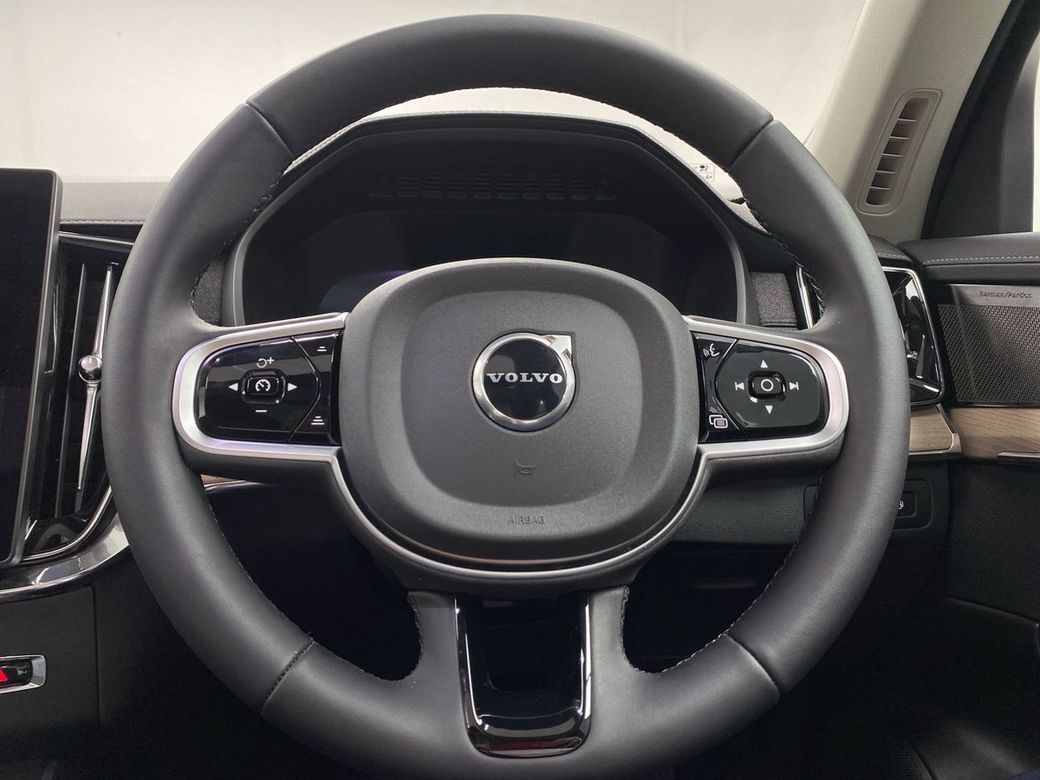 2025 Volvo XC90