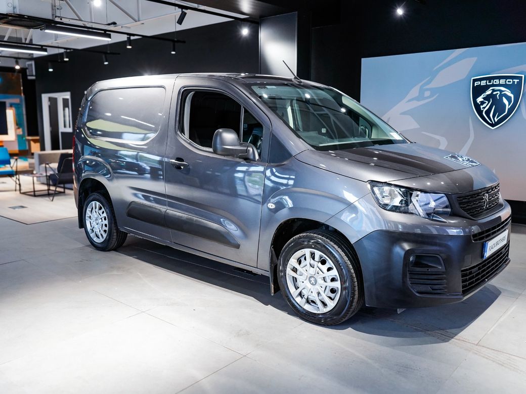 2024 Peugeot Partner