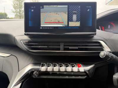 2024 Peugeot 5008