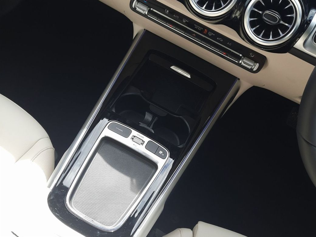 2025 Mercedes-Benz GLB Class