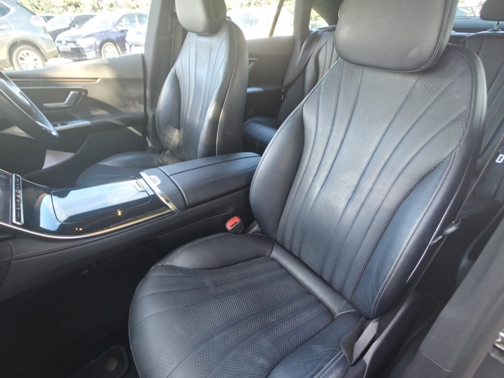 2023 Mercedes-Benz 300