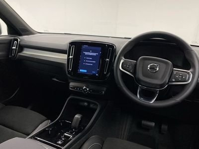 2026 Volvo XC40