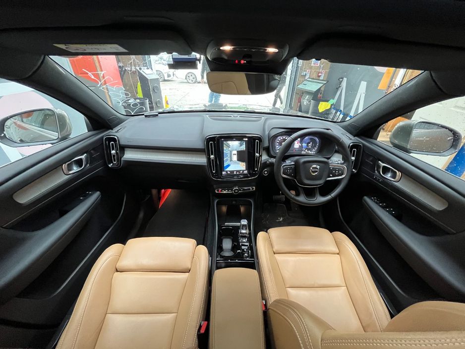 2021 Volvo XC40