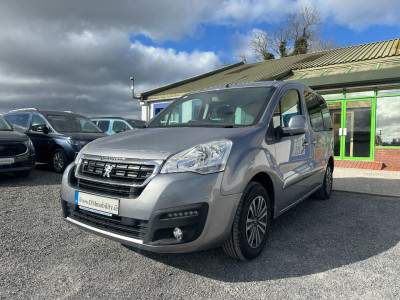 2017 Peugeot Partner Tepee