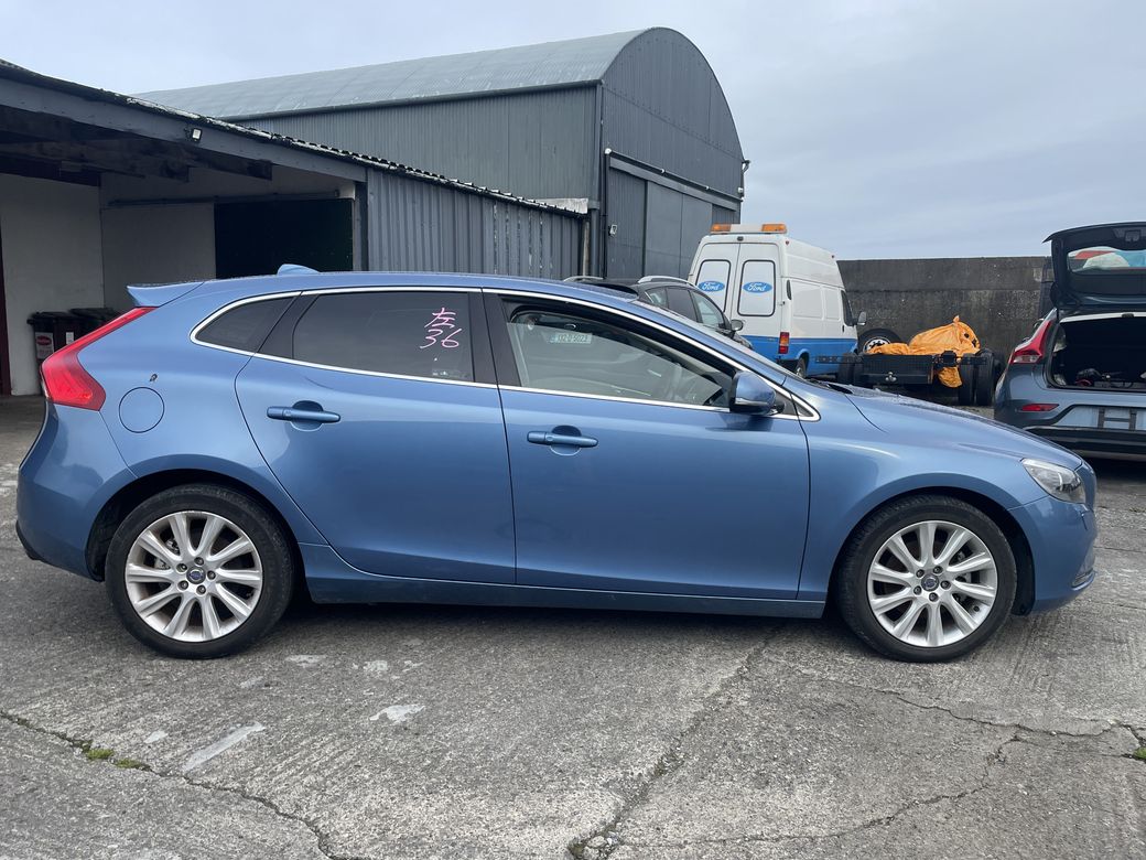 2015 Volvo V40