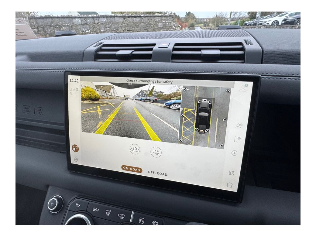 2025 Land Rover Defender