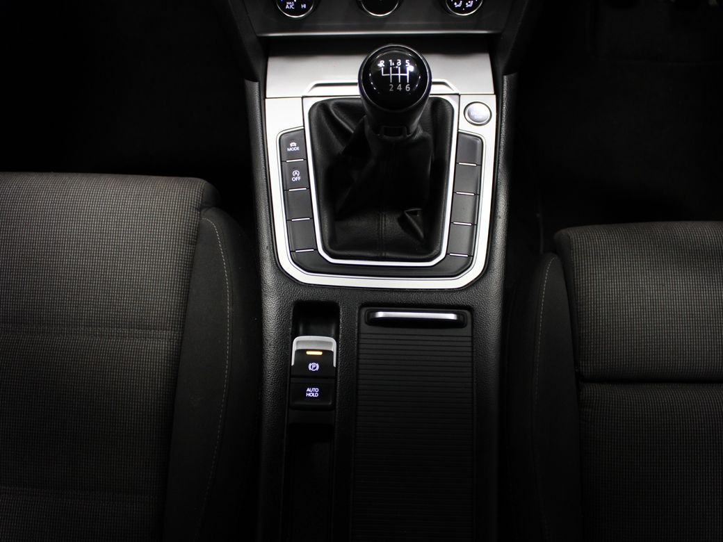 2015 Volkswagen Passat