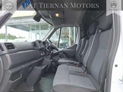 2022 Renault Master