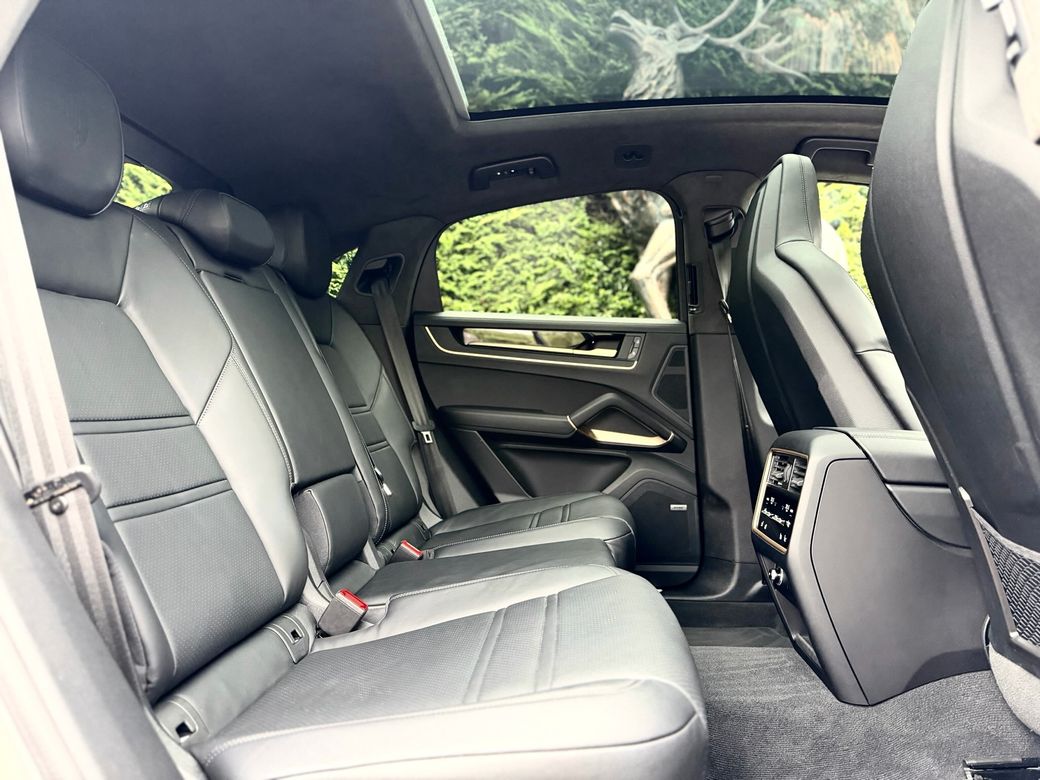 2025 Porsche Cayenne
