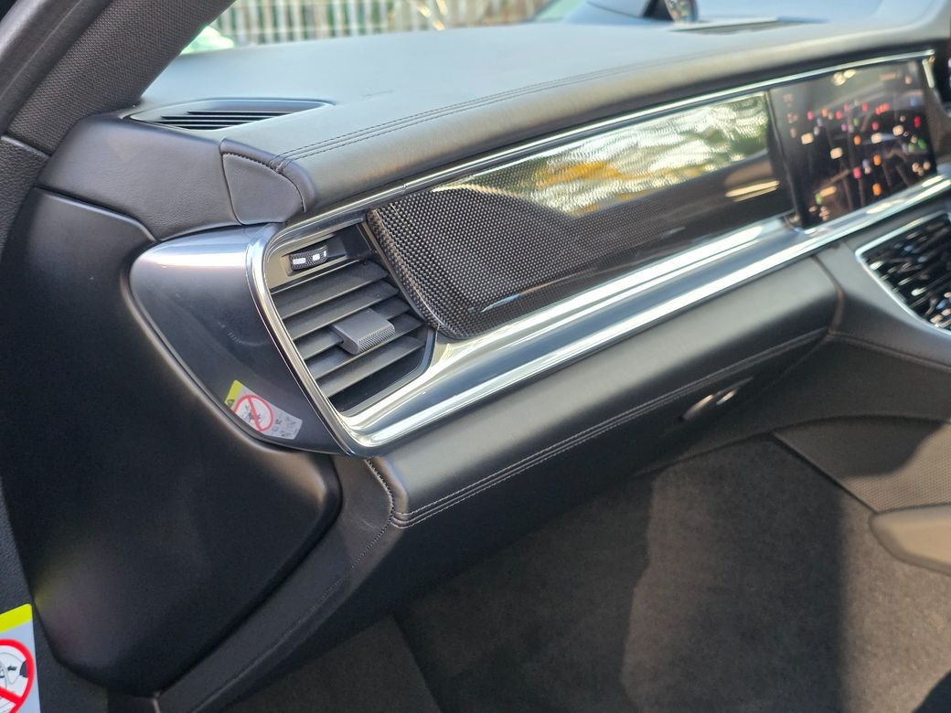 2023 Porsche Panamera