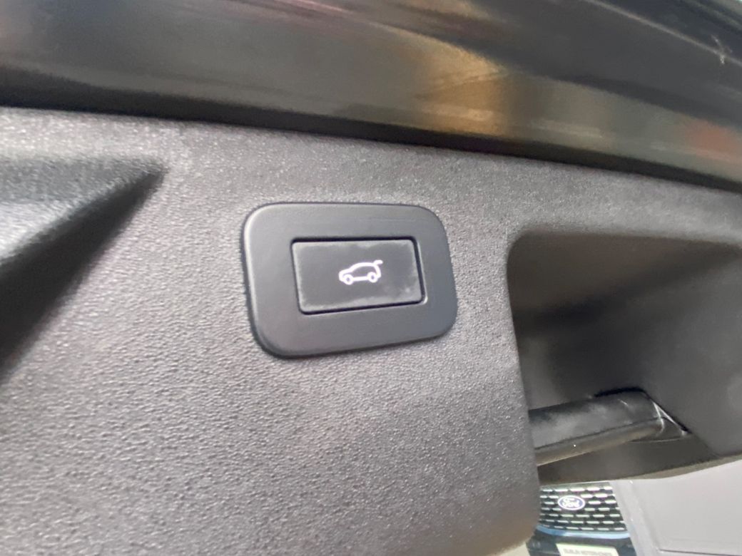 2024 Land Rover Discovery Sport