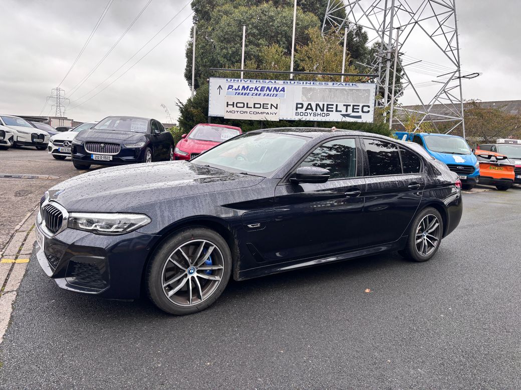 2022 BMW 530