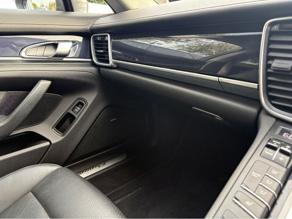2015 Porsche Panamera
