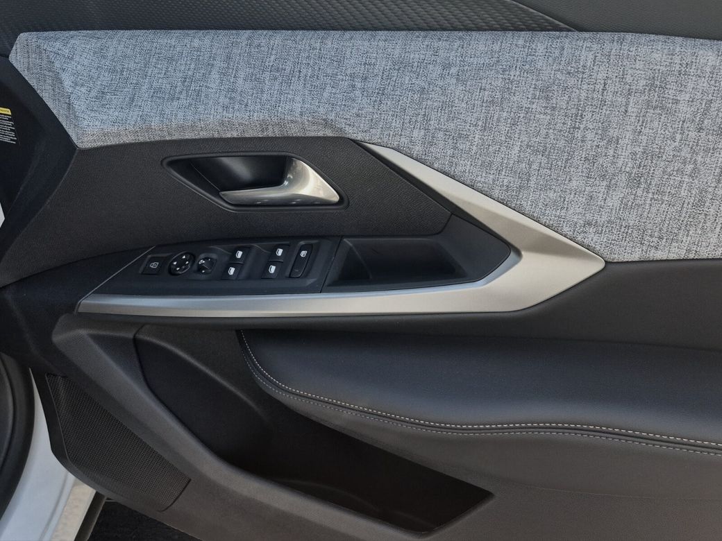 2025 Peugeot 3008