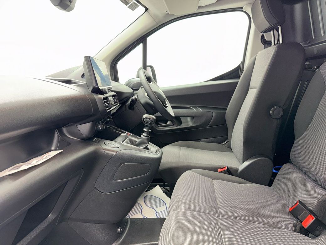 2024 Peugeot Partner