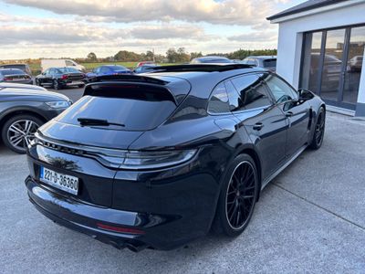 2022 Porsche Panamera