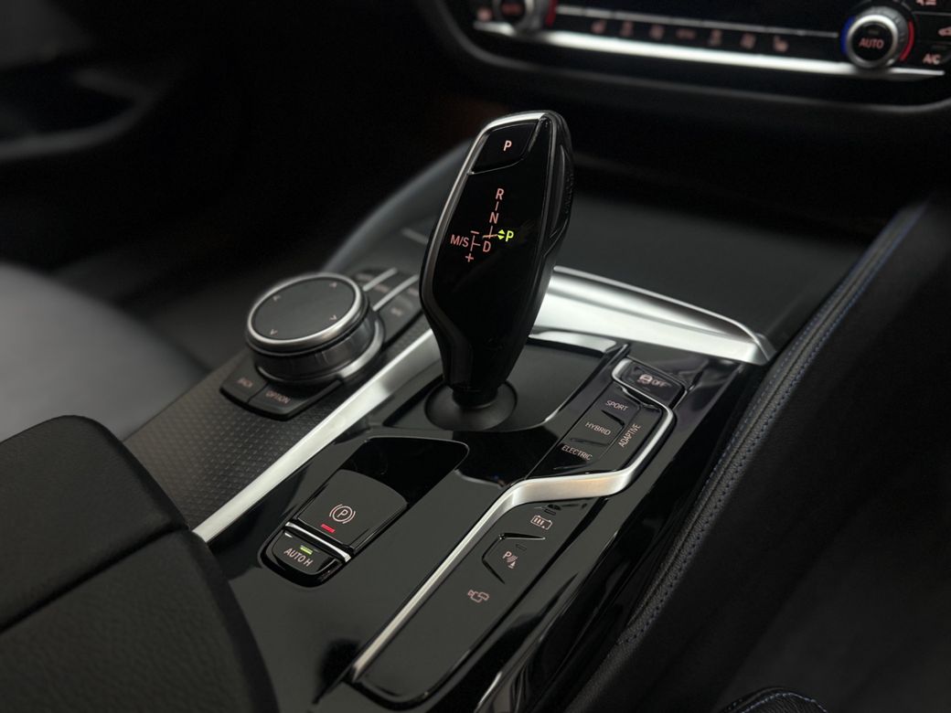2022 BMW 5 Series