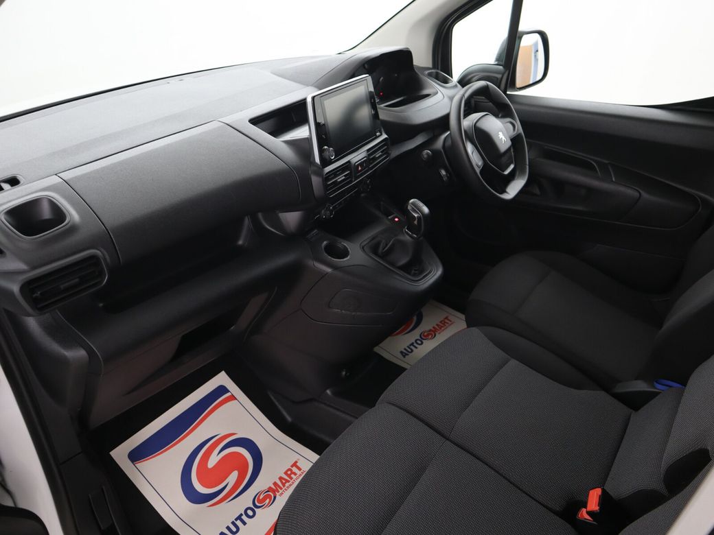 2021 Peugeot Partner