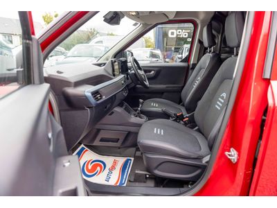 2025 Ford Transit Courier