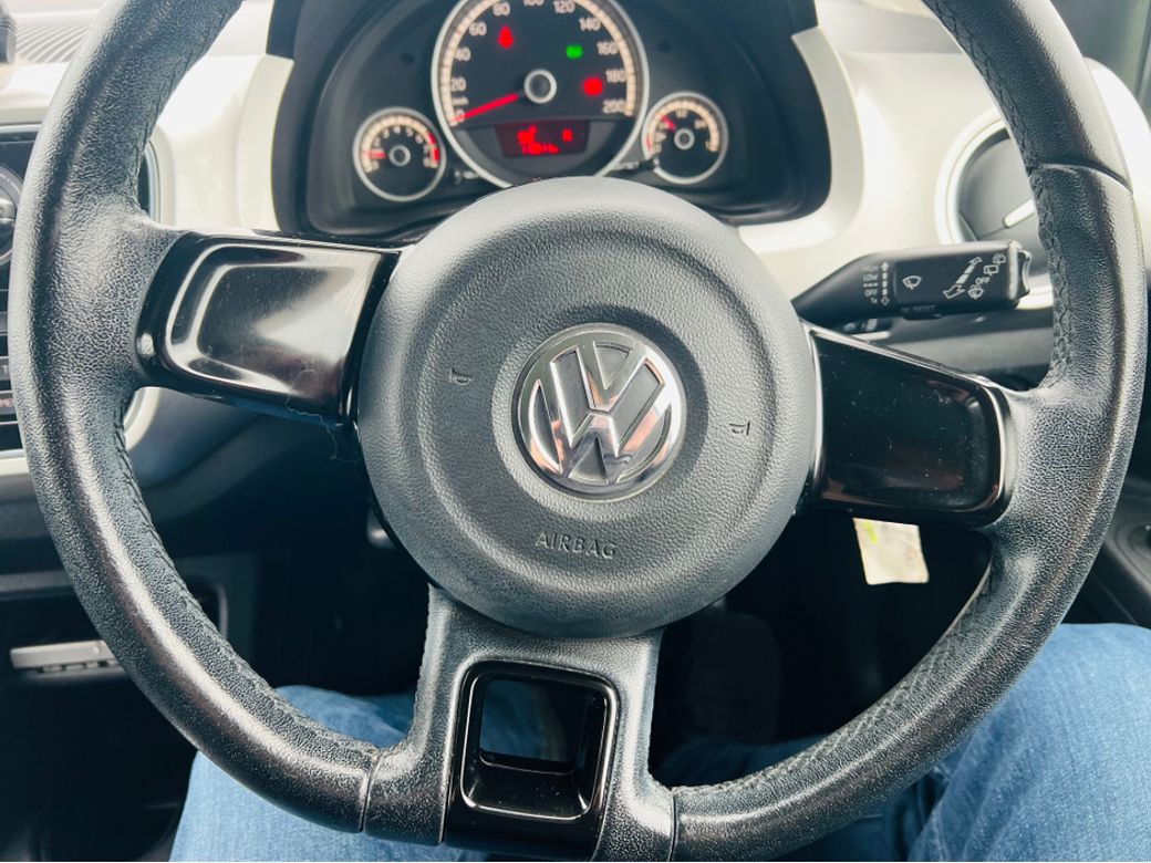 2014 Volkswagen up!