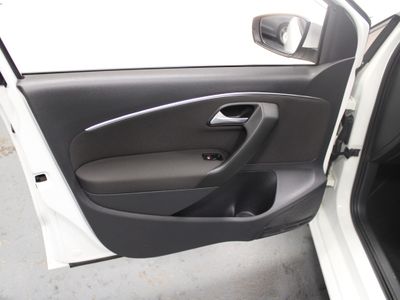 2015 Volkswagen Polo