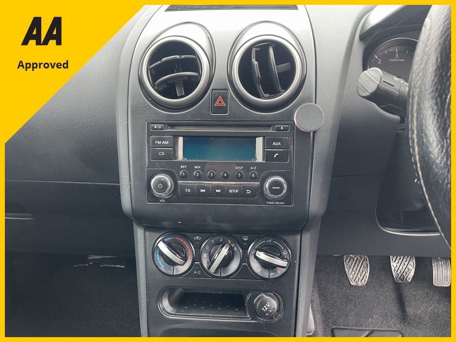 2014 Nissan Qashqai +2