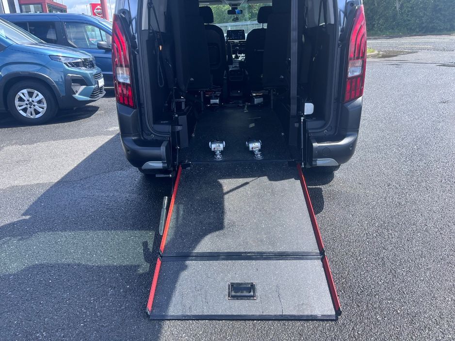 2024 Peugeot Rifter