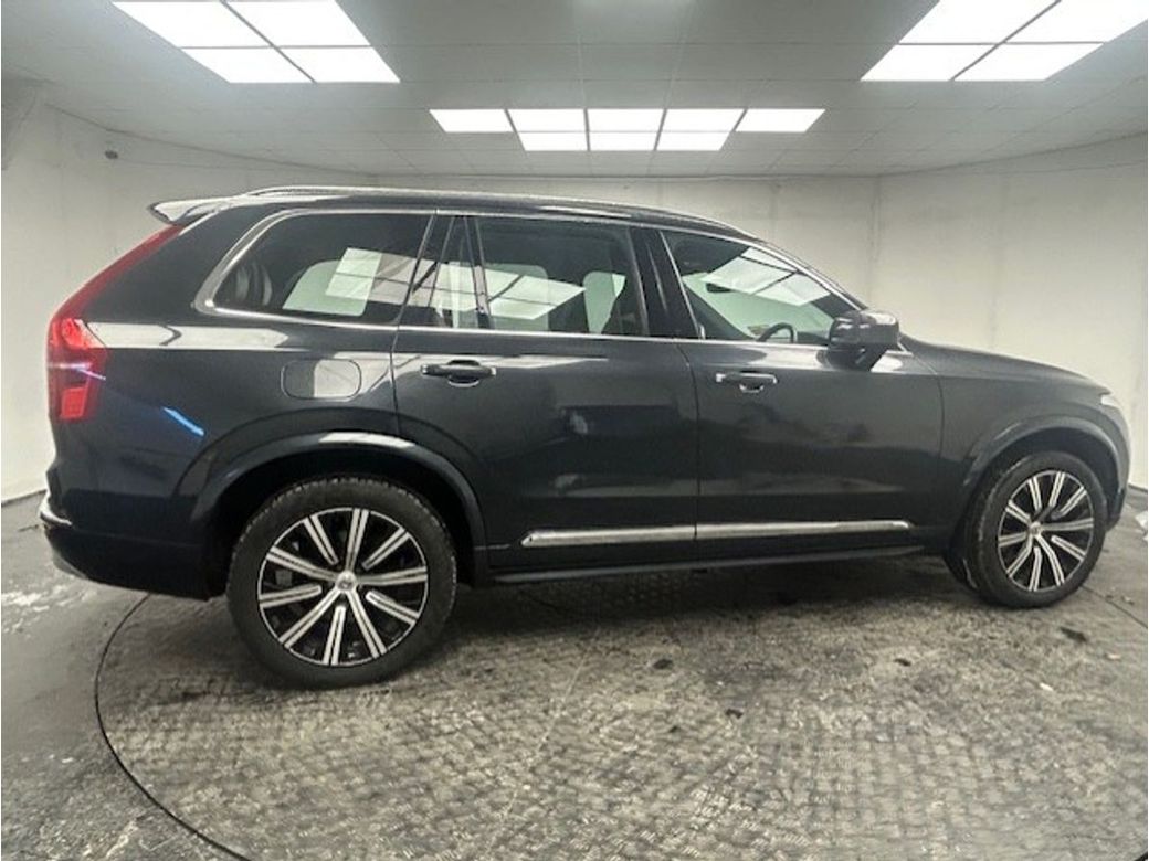2022 Volvo XC90