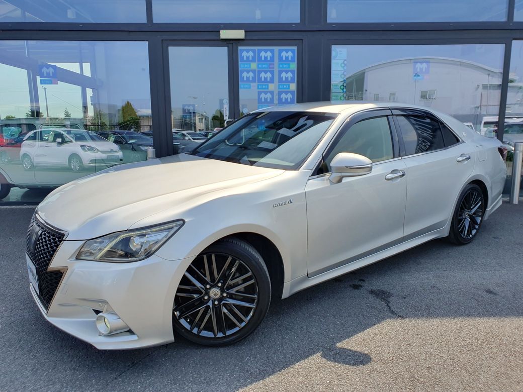 2014 Toyota Crown