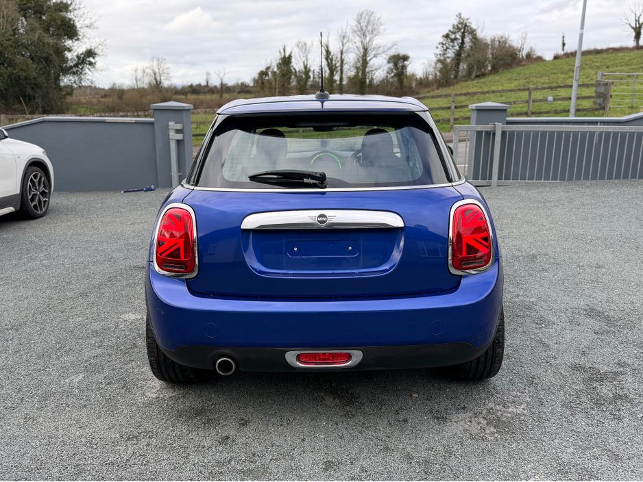 2019 Mini Hatch