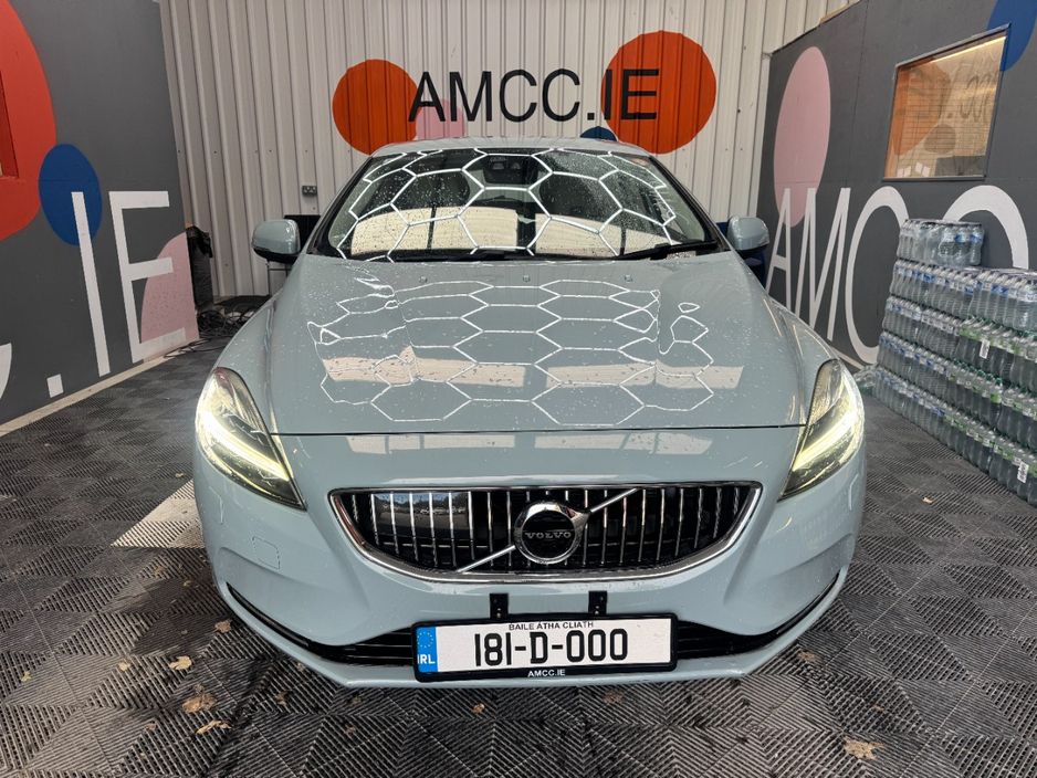 2018 Volvo V40