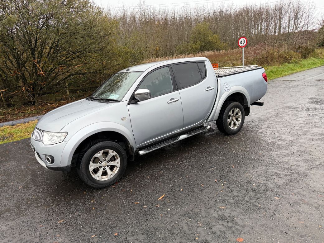 2014 Mitsubishi L200