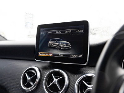 2016 Mercedes-Benz A 180