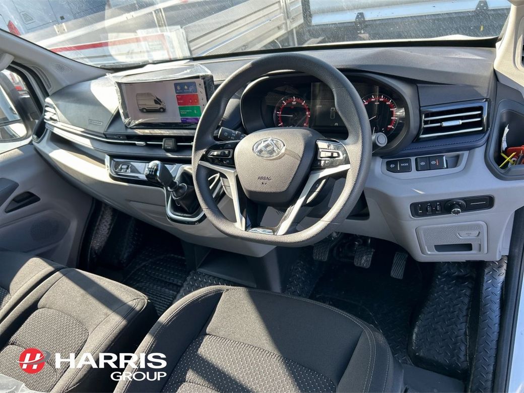 2025 Maxus Deliver 9