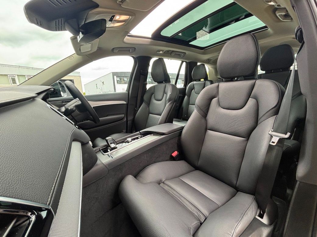 2023 Volvo XC90